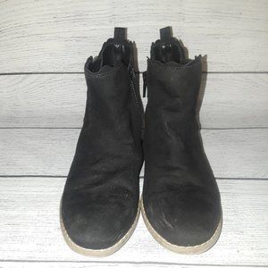Girls Gap Kids Black Suede Ankle Bootie Size 2
